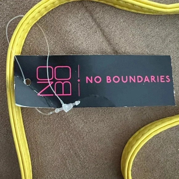 Pineapple womens crossbody bag. No Boundaries - Picture 8 of 8